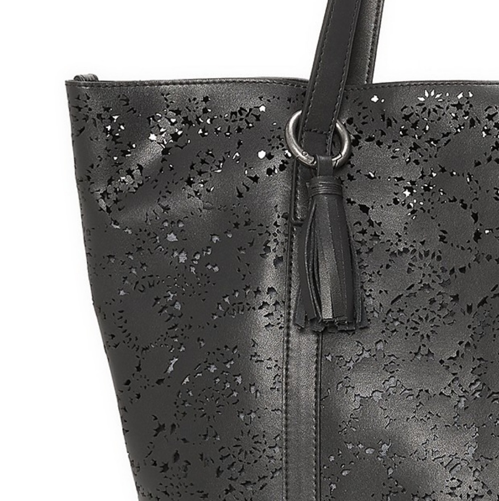 *Moved to @Foxtail90* LUCKY BRAND Tote - Picture 2 of 8